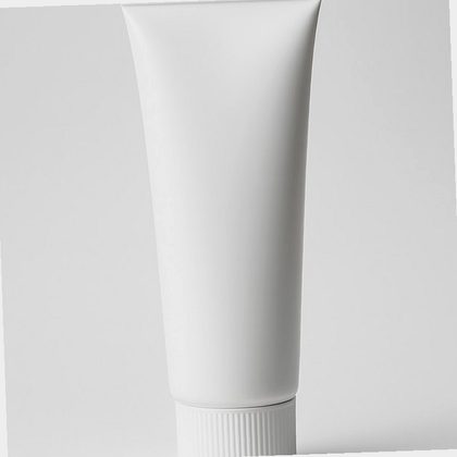 Fb Dermo SRL 4262: Trattamento Dermatologico Professionale